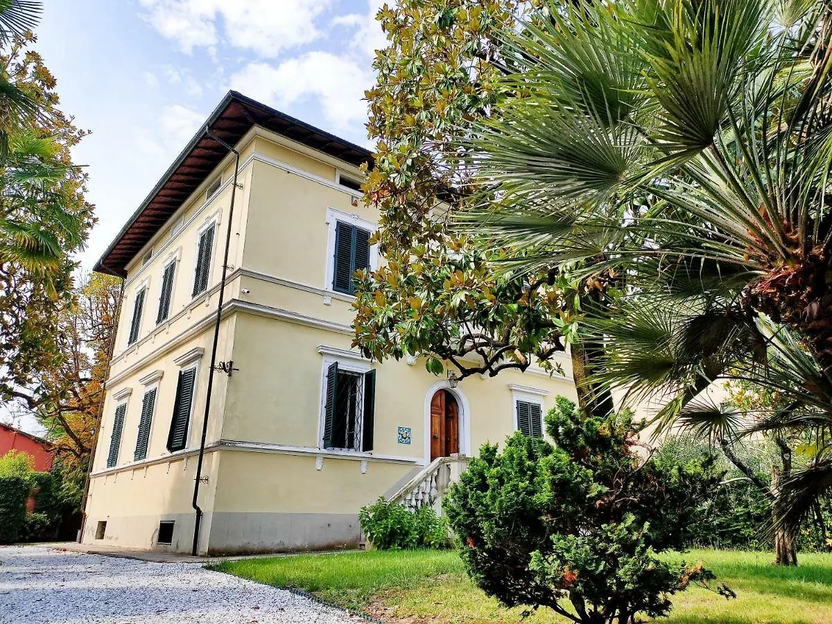 Luisa In Villa 1919 Lucca