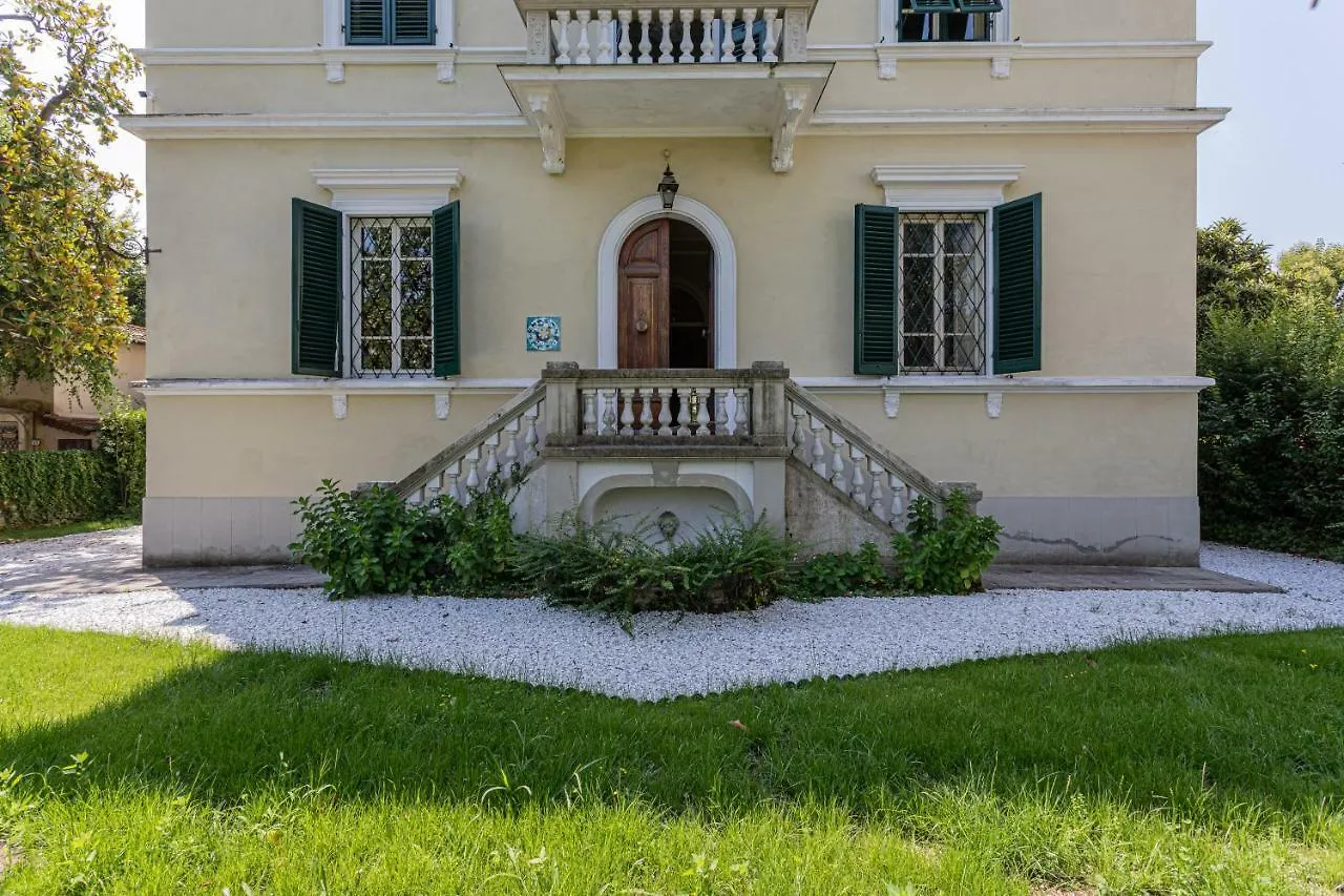 Luisa In Villa 1919 Lucca